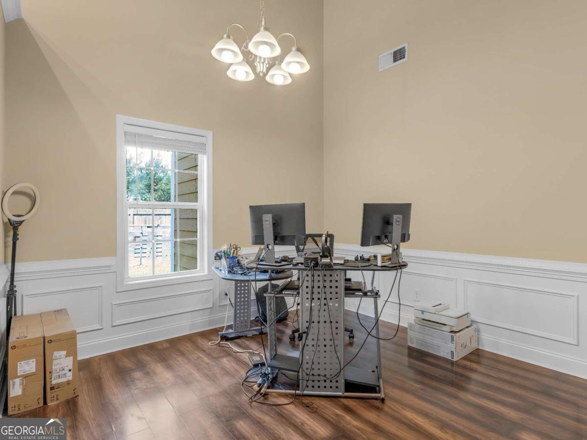 555 Huntington Trail Temple - Photo 20