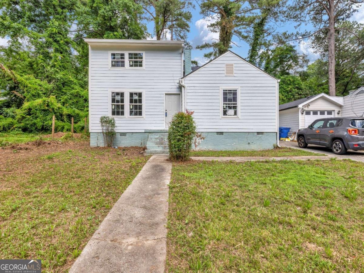 1220 Graymont Drive Atlanta - main photo