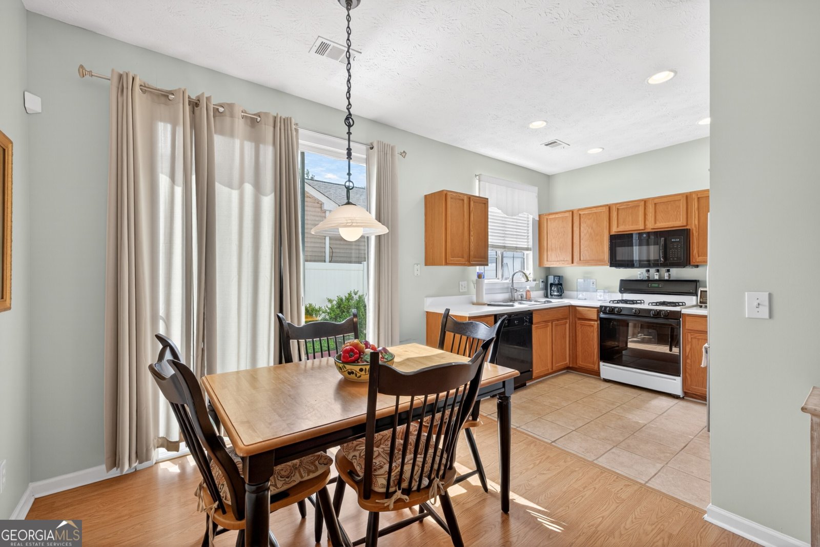 368 West Oaks Trail Woodstock - Photo 8