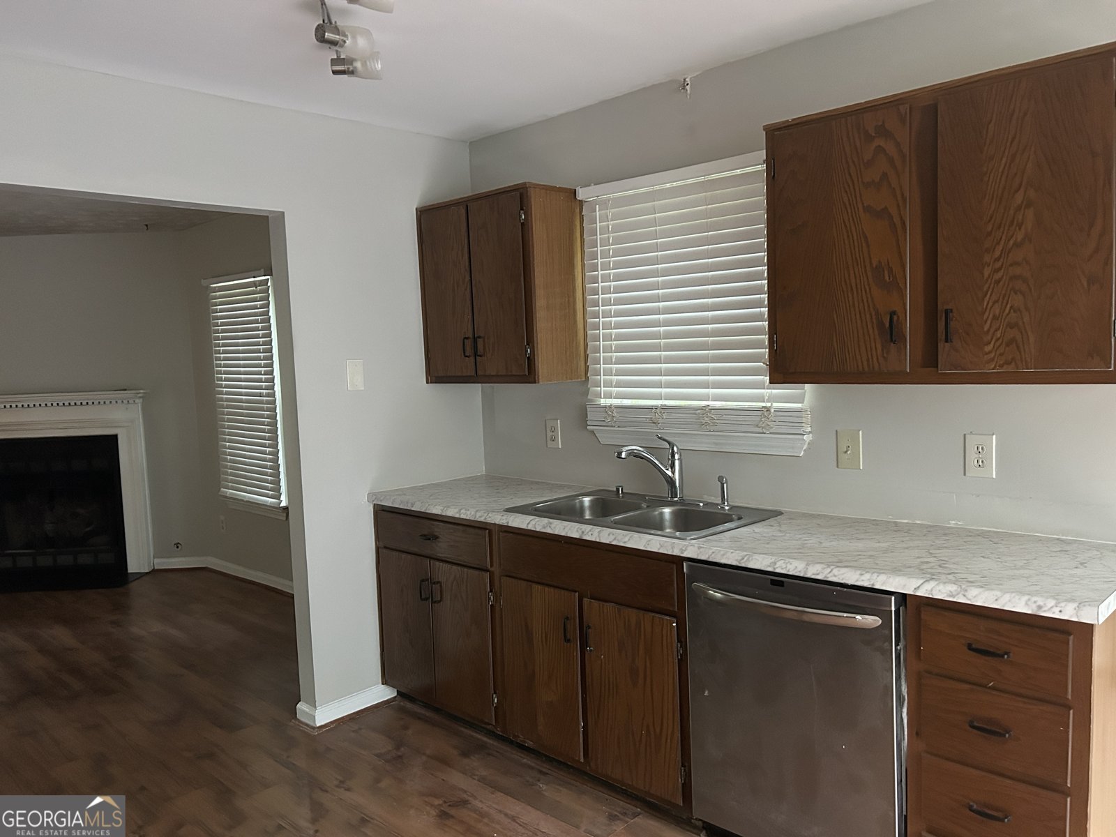 1890 Westminister Way Conyers - Photo 6