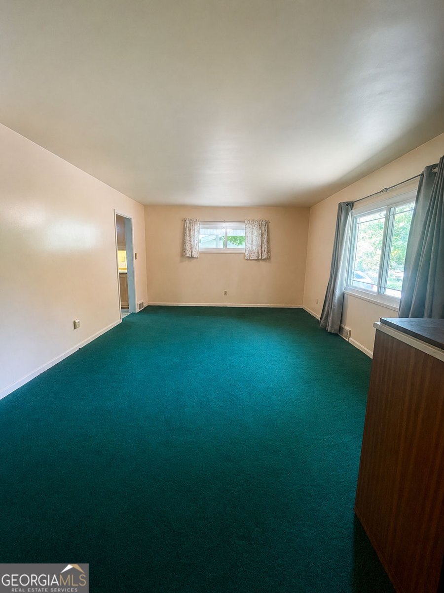 1537 Sagewood Circle Stone Mountain - Photo 13