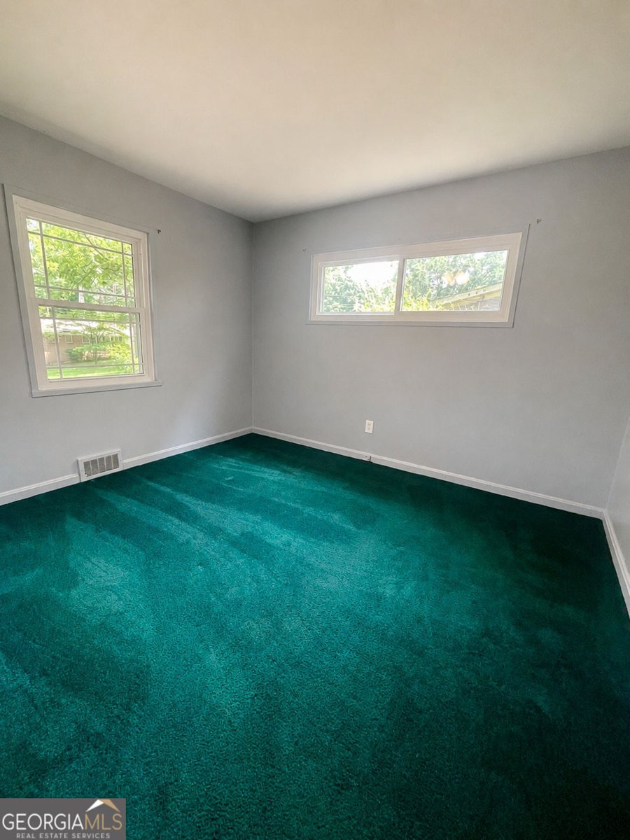 1537 Sagewood Circle Stone Mountain - Photo 19