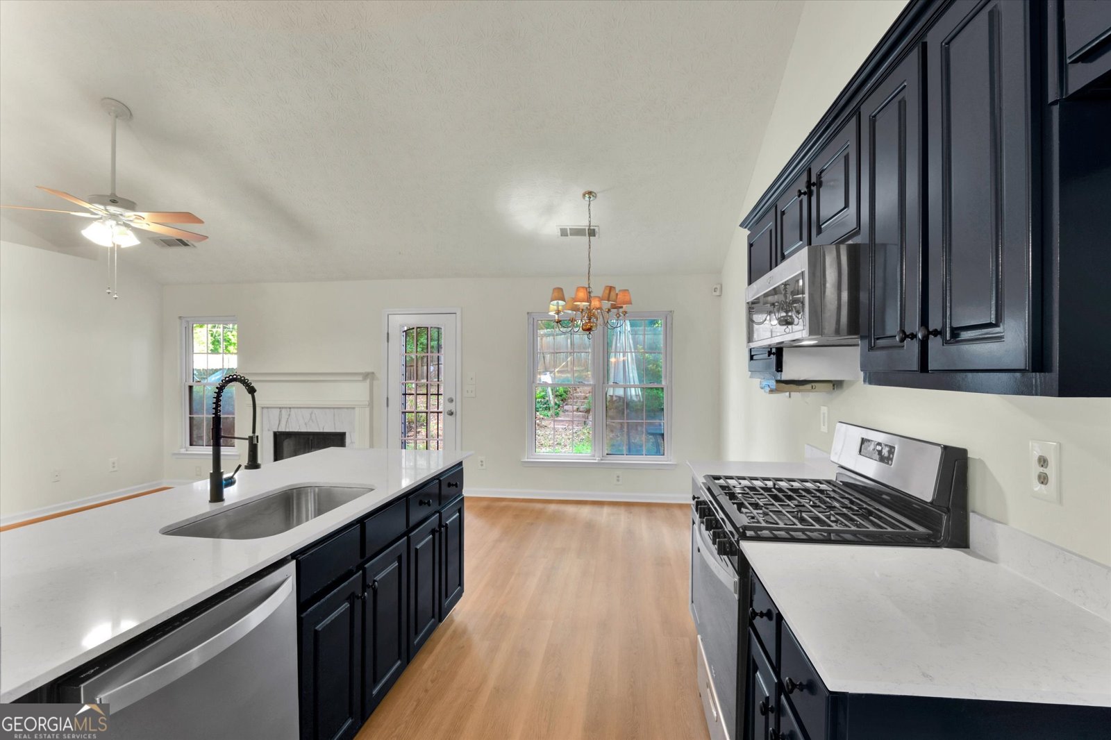 2435 Hillvale Circle Lithonia - Photo 18