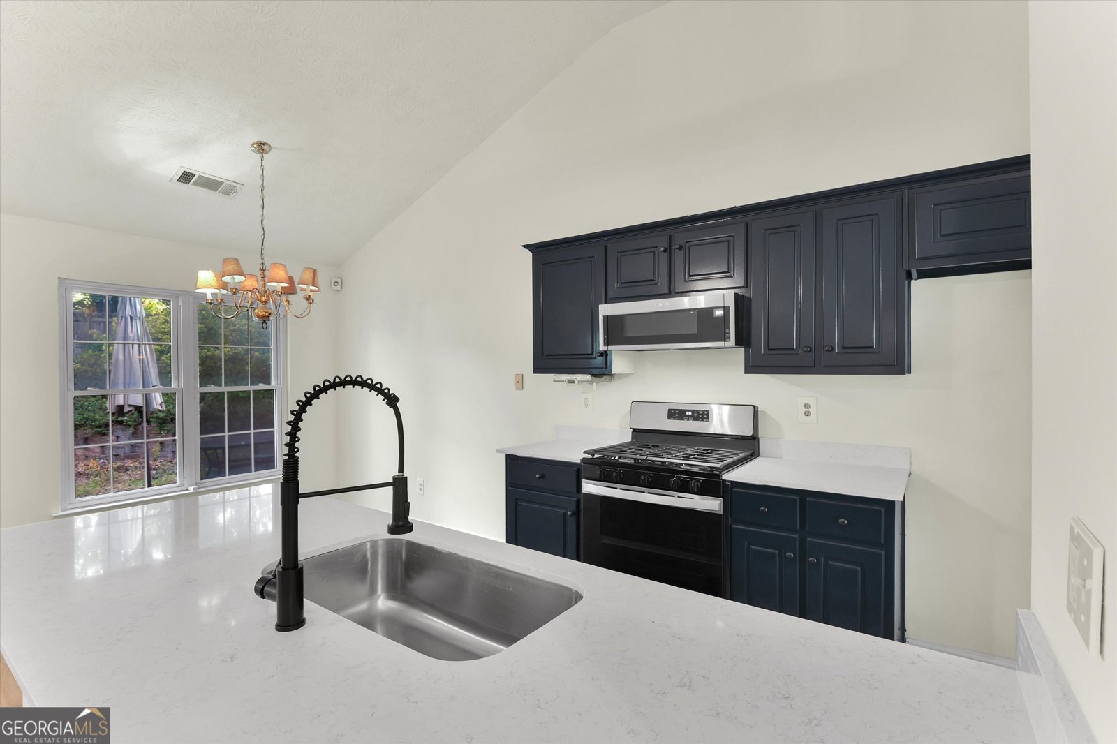 2435 Hillvale Circle Lithonia - Photo 19