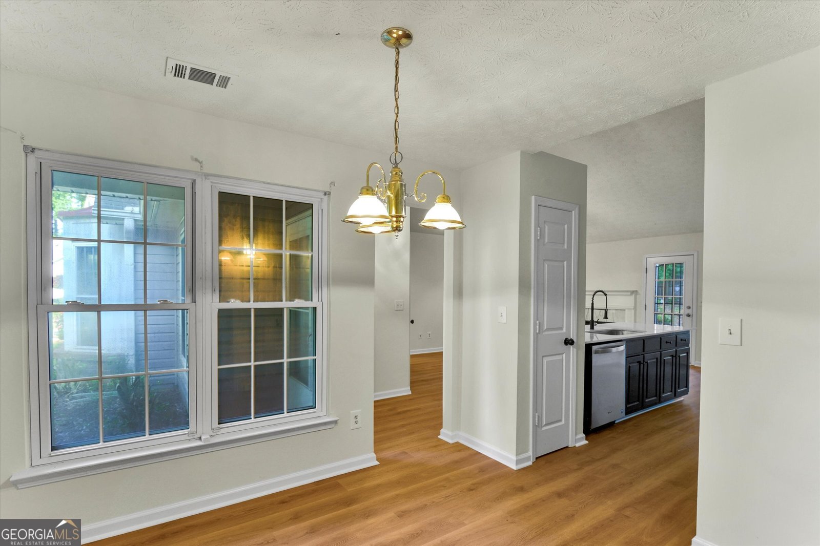 2435 Hillvale Circle Lithonia - Photo 7