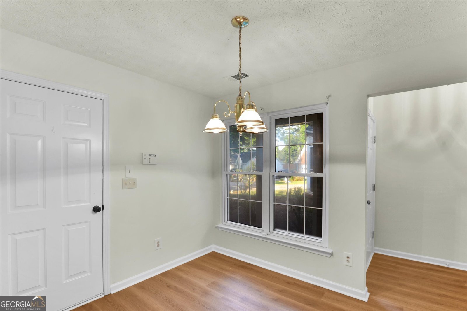 2435 Hillvale Circle Lithonia - Photo 8
