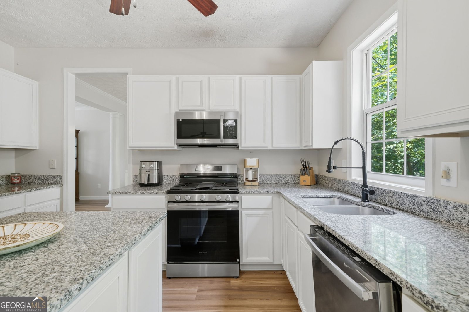 352 Park Creek Ridge Woodstock - Photo 7