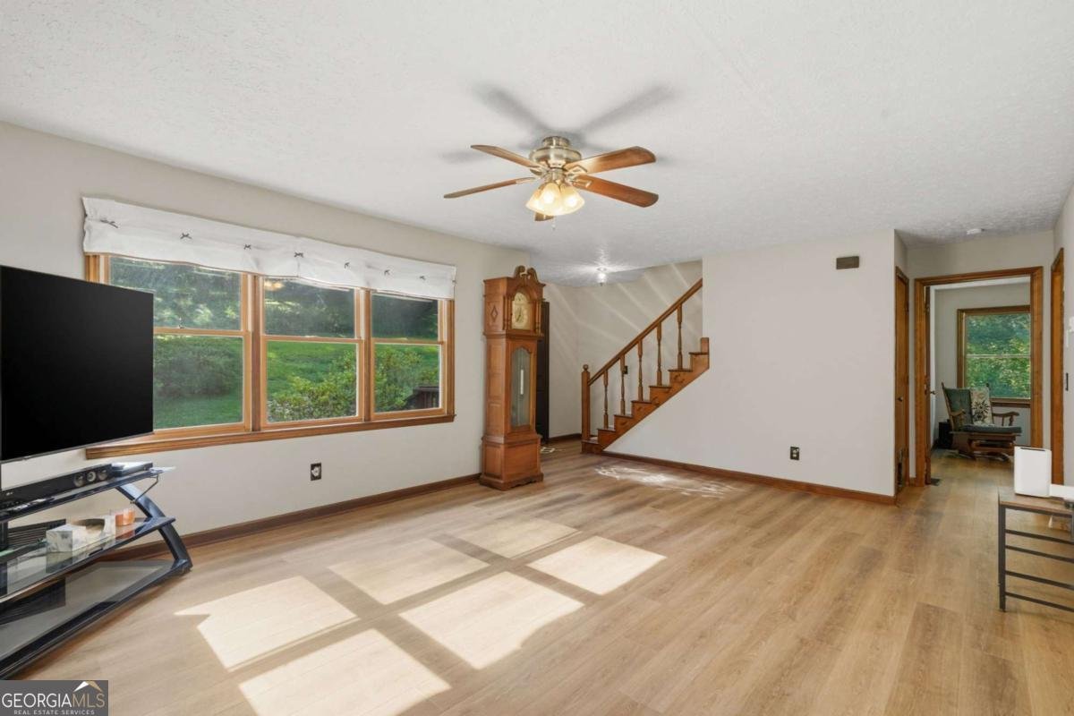 190 Lori Lane Canton - Photo 8