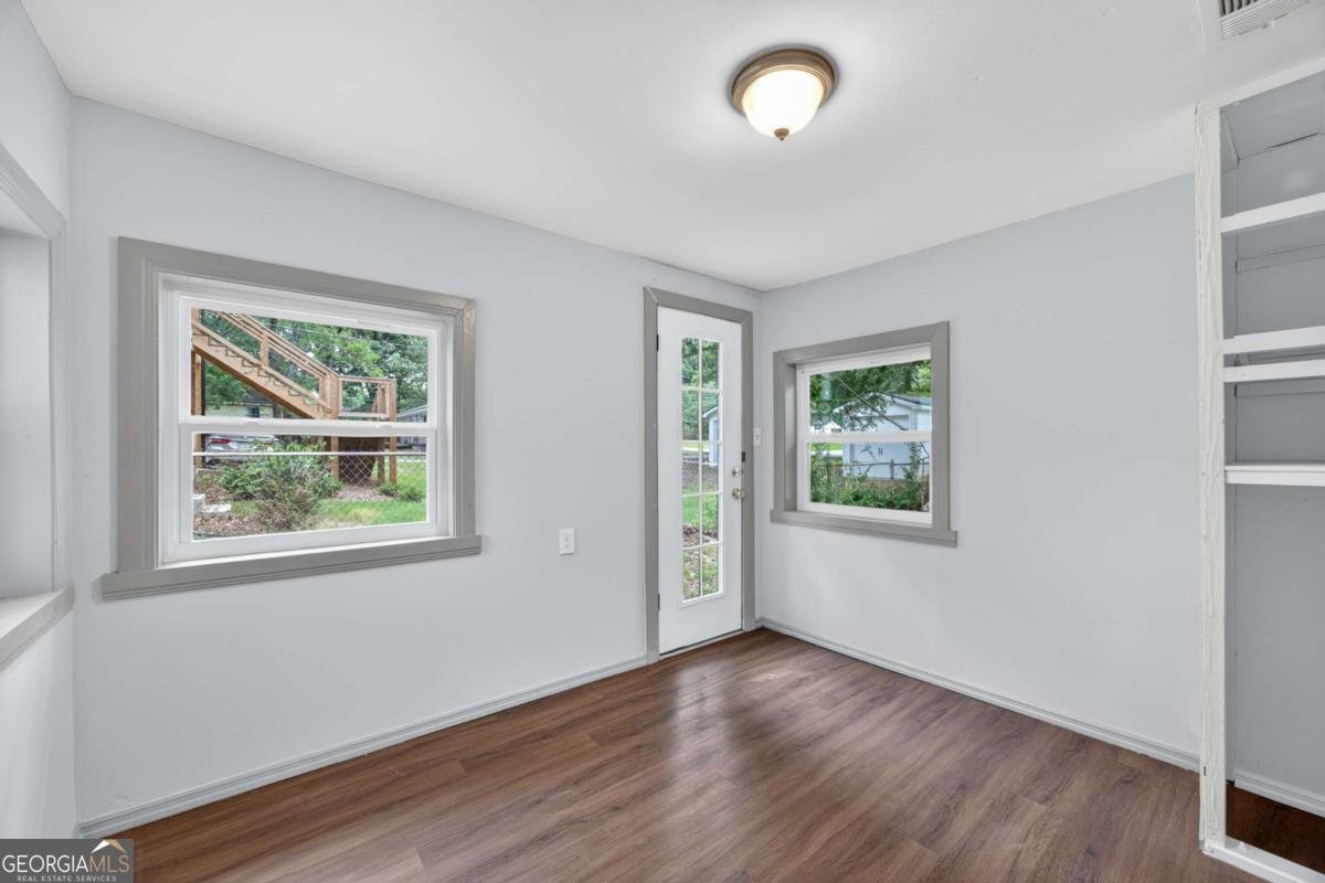 953 South Avenue Forest Park - Photo 24