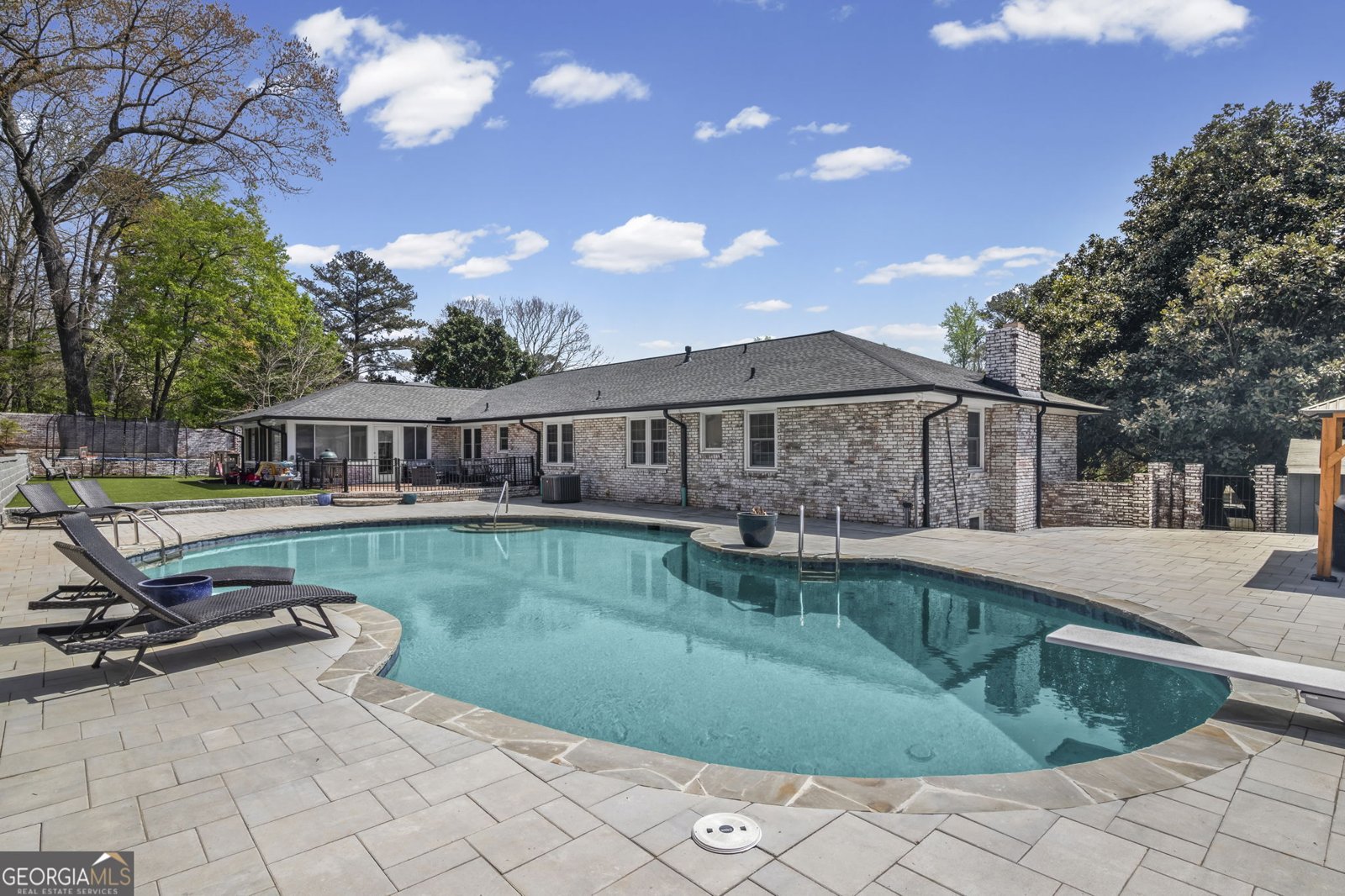 2808 Beverly Hills Drive Marietta - main photo