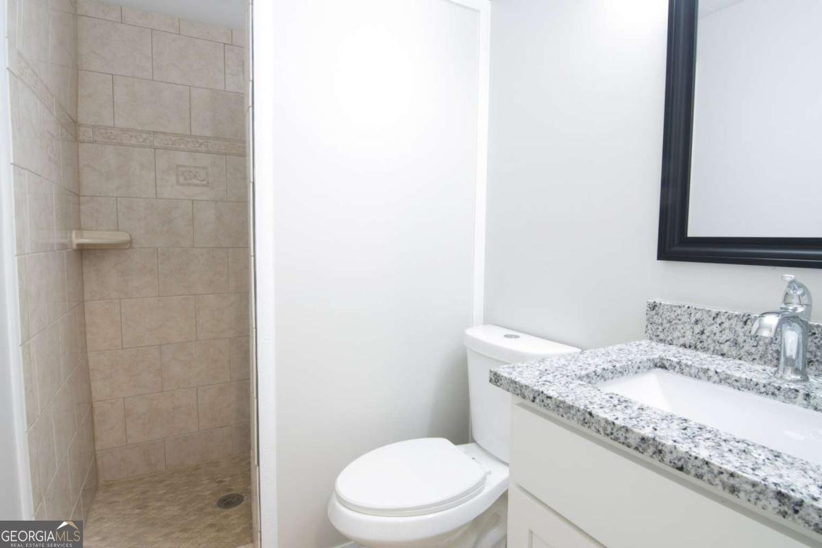 3826 Stoney Creek Drive Flowery Branch - Photo 9