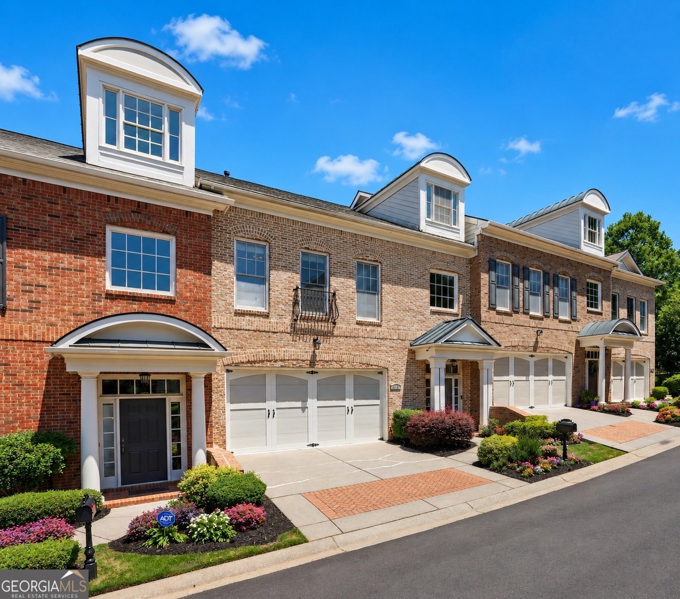 6118 Narcissa Place Johns Creek - main photo