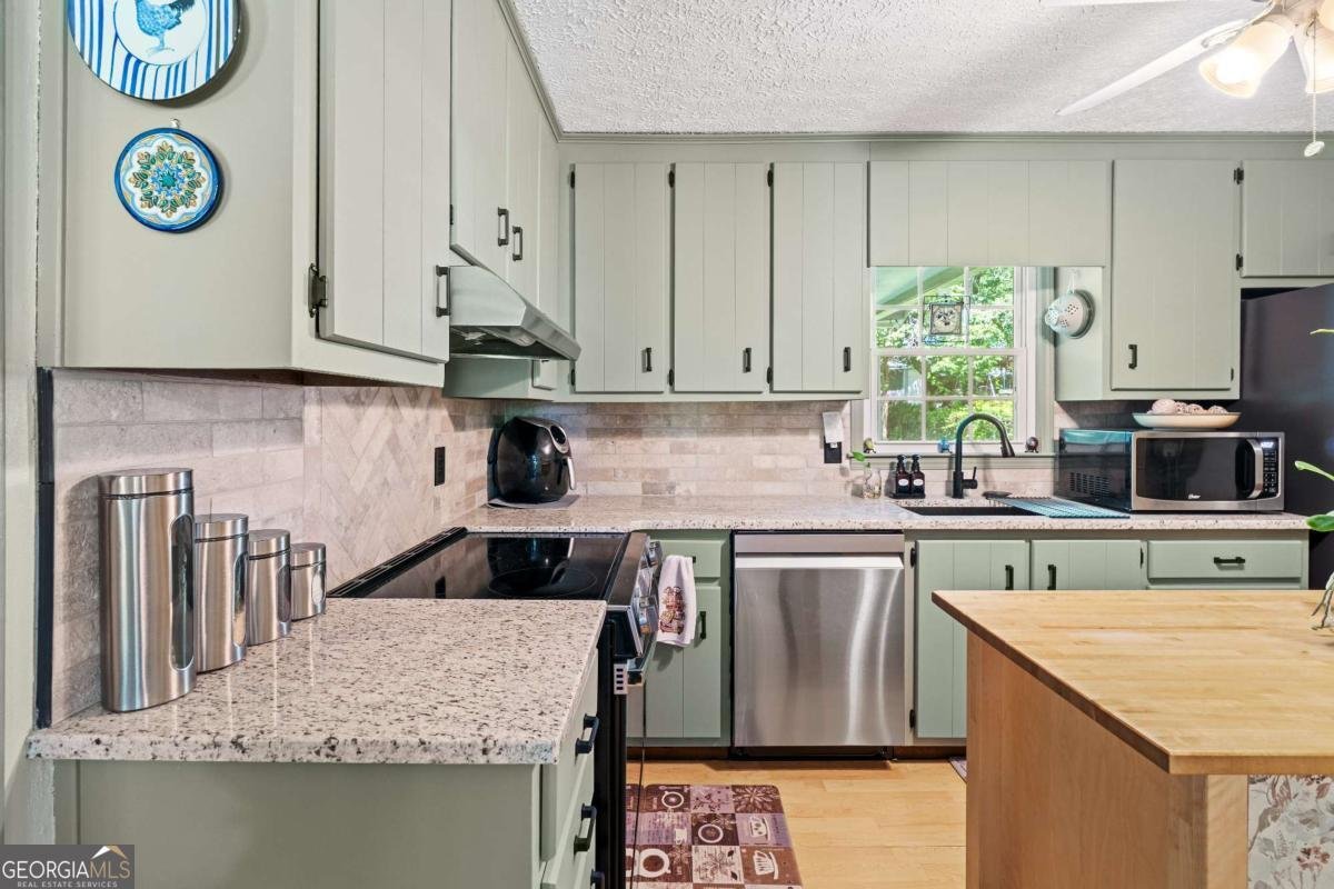 204 Bascomb Lane Woodstock - Photo 12