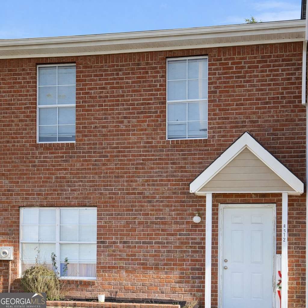 8512 Westchester Drive Douglasville - main photo
