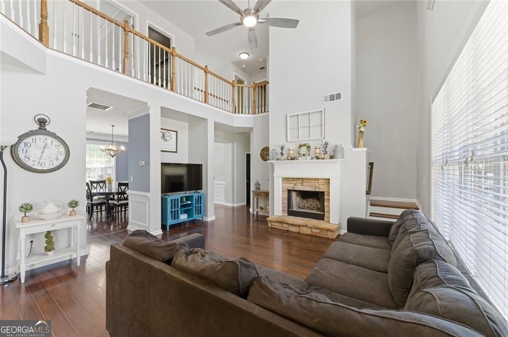 584 Van Briggle Court Sugar Hill - Photo 11