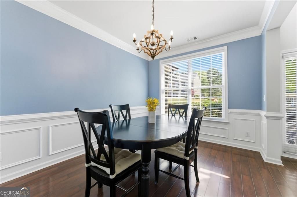584 Van Briggle Court Sugar Hill - Photo 8