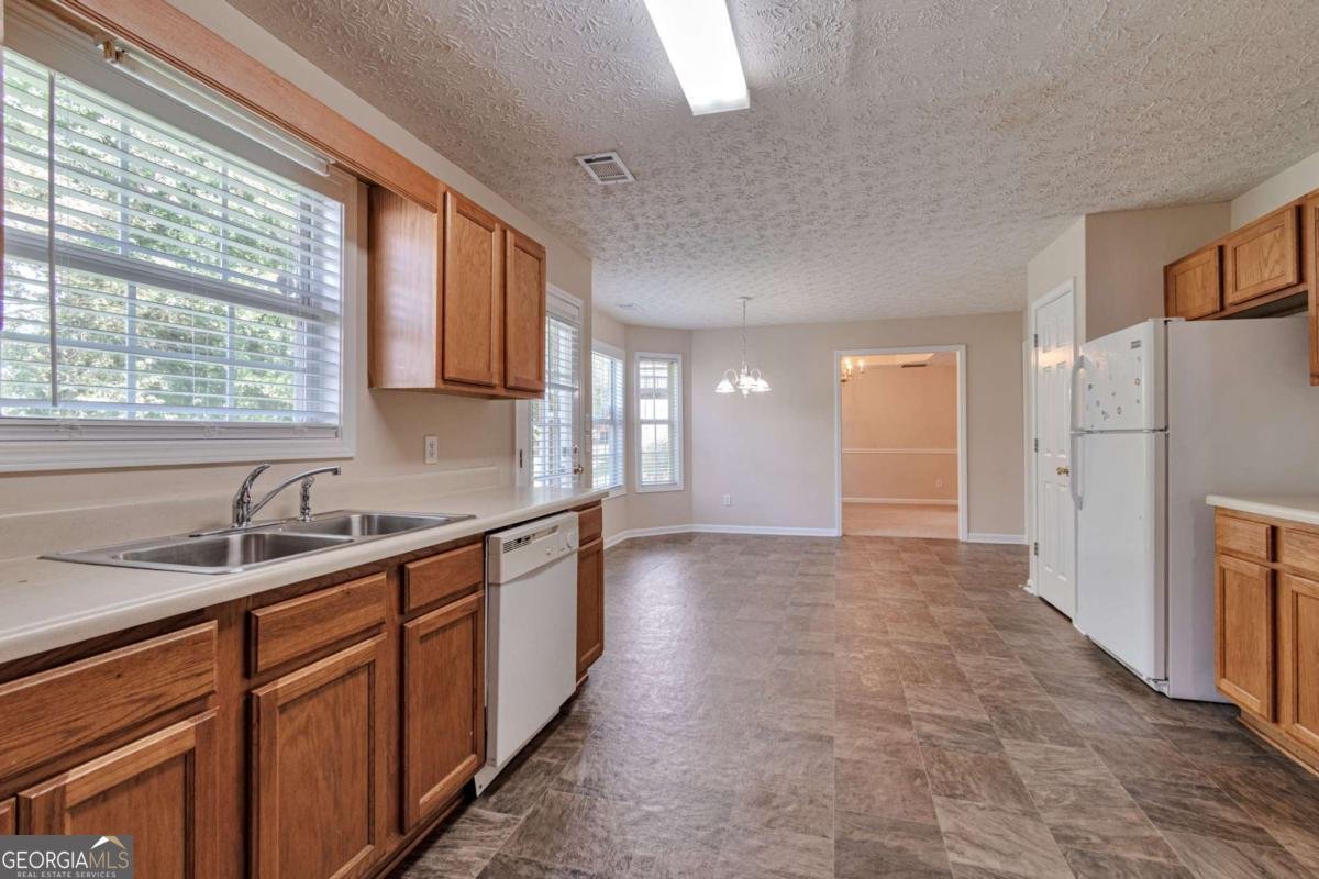 3190 Wrenwood Court Loganville - Photo 14