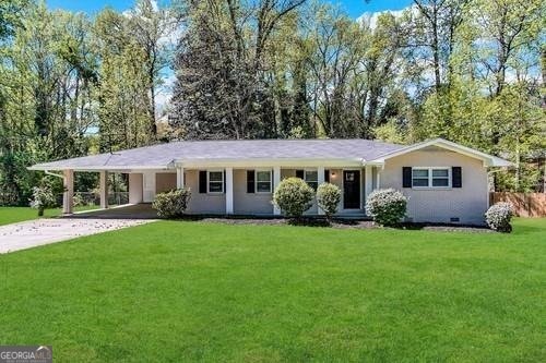 2176 Elinwood Drive East Point - main photo