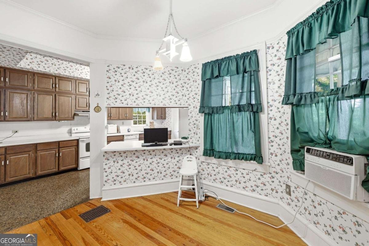 121 W Candler Street Winder - Photo 16