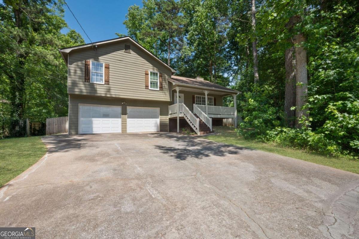 30 White Pines Lane Dallas - main photo