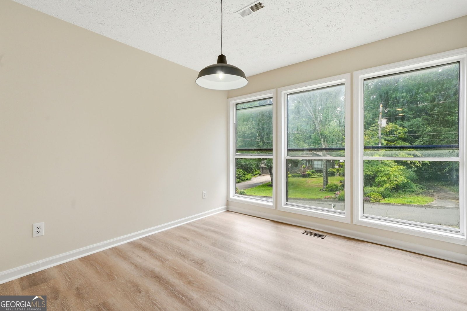 585 Rivercrest Drive Woodstock - Photo 12