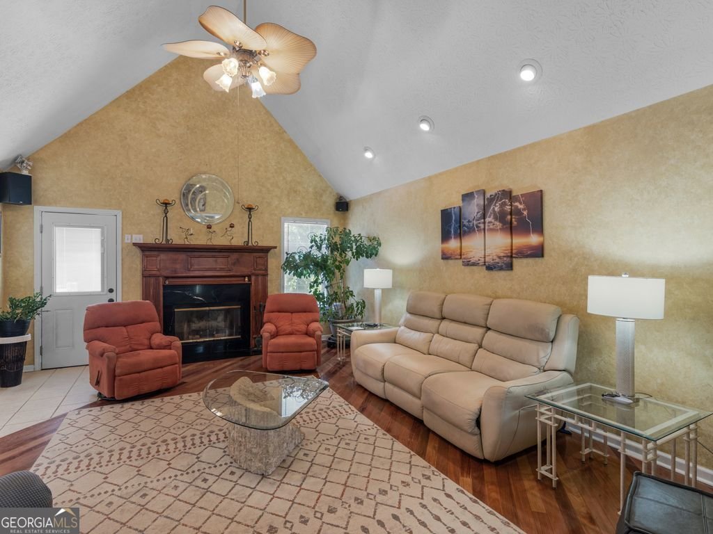 300 Farm View Court Locust Grove - Photo 11