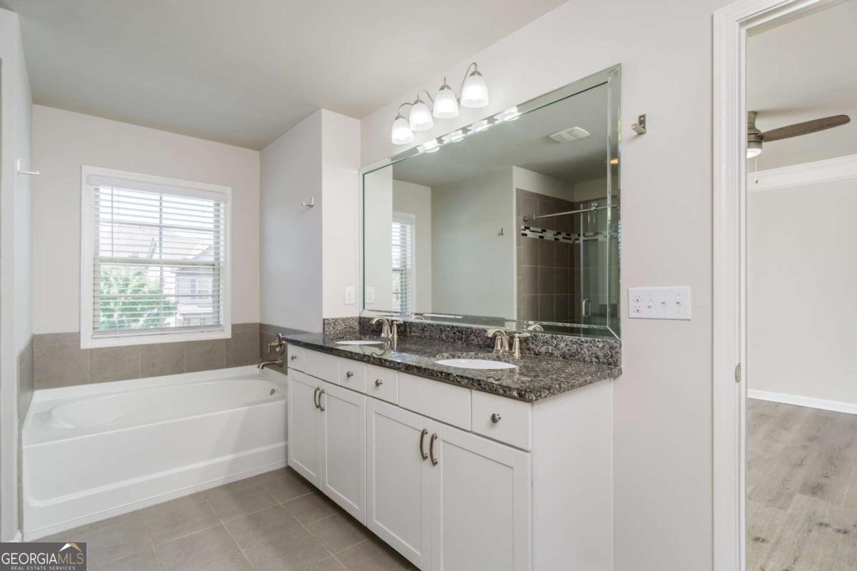 4368 Mantova Drive Buford - Photo 18