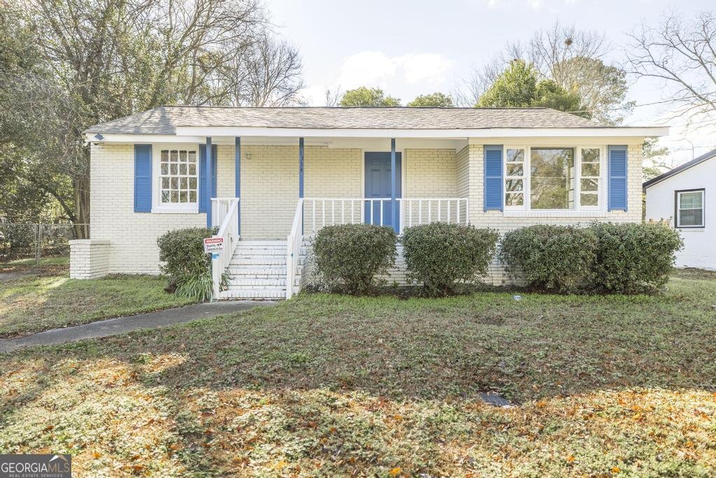 1334 Lakeview Drive Macon - main photo