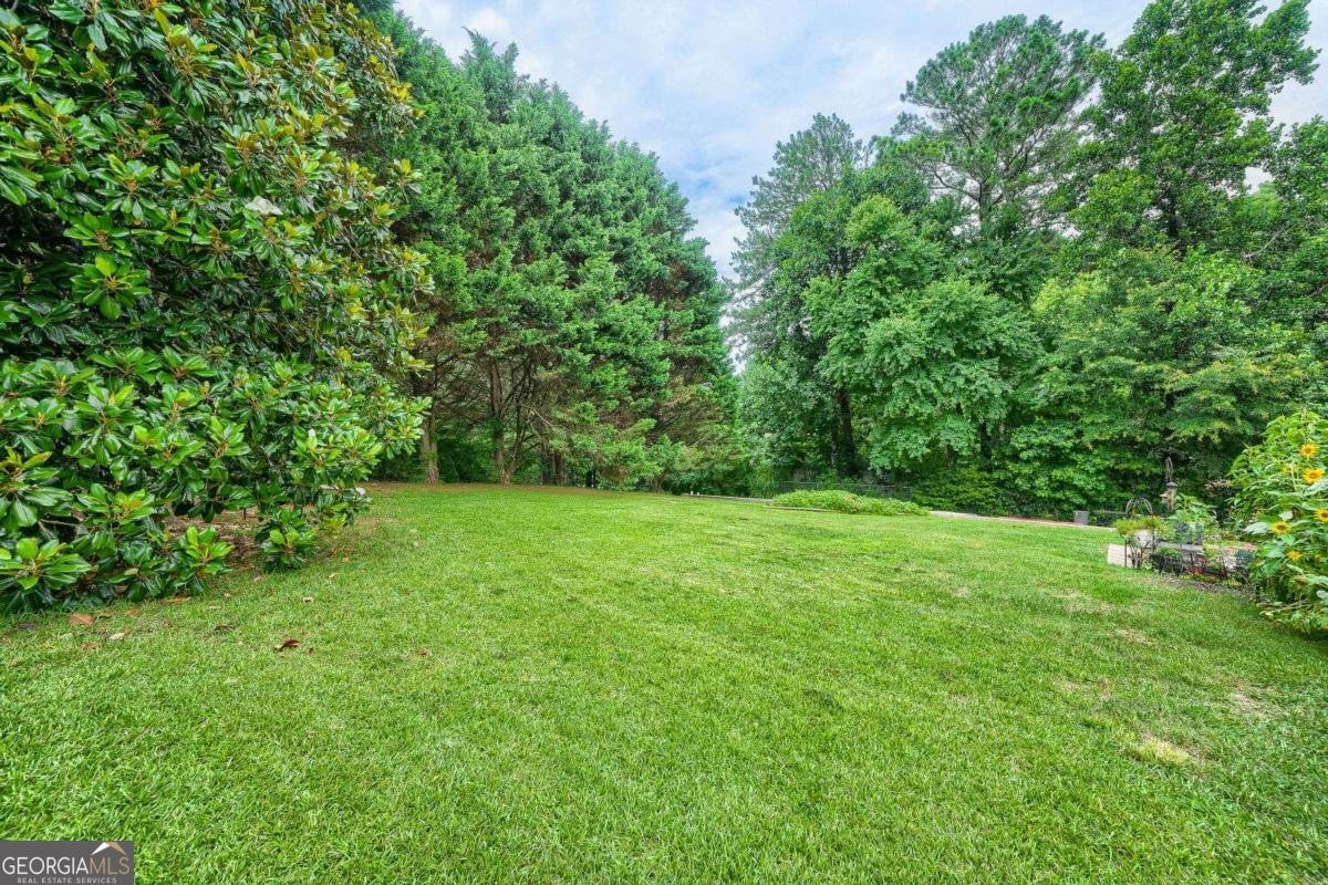 620 Ravenwood Drive Woodstock - Photo 22