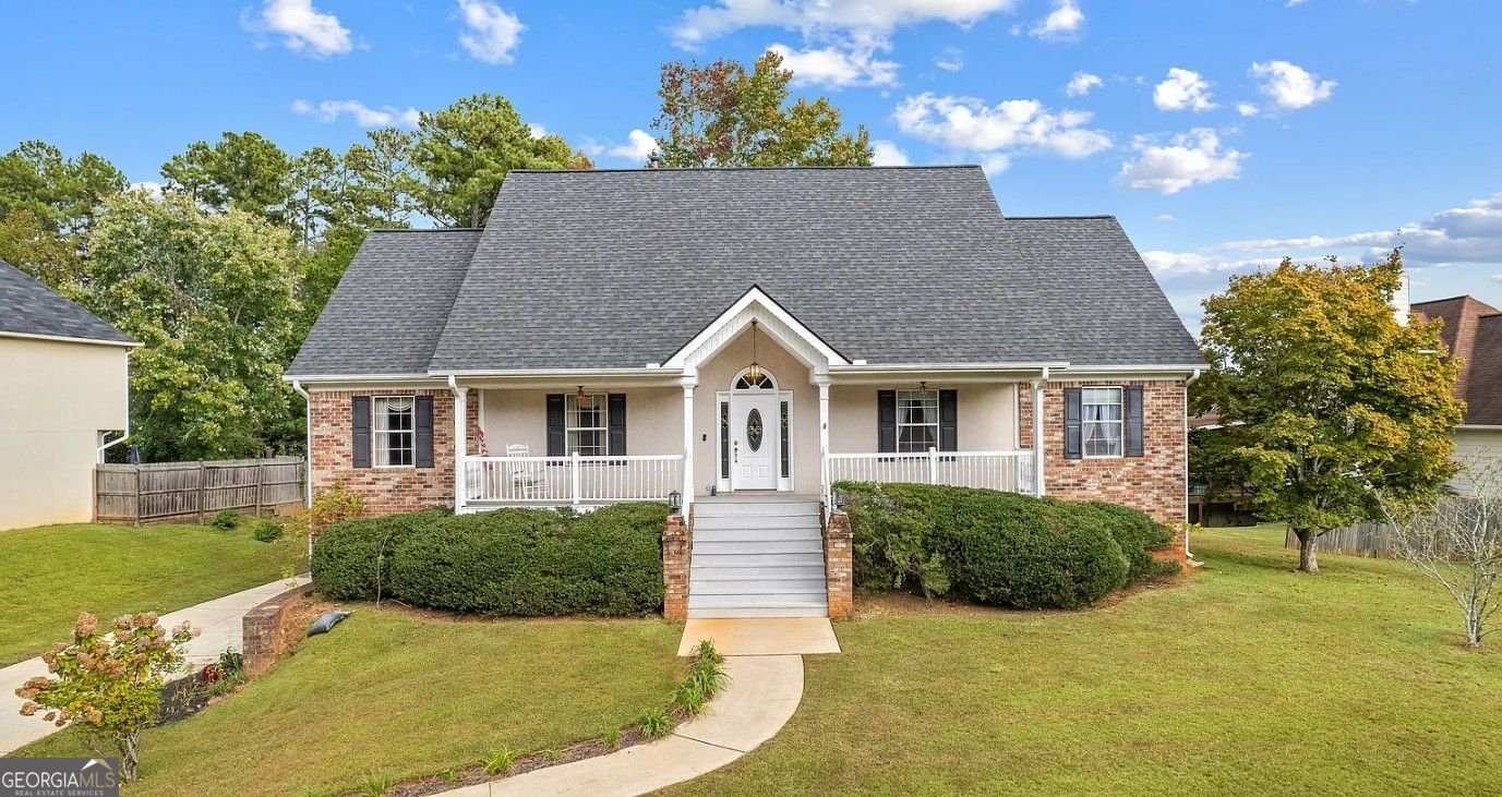 9226 Denmeade Trace Douglasville - main photo