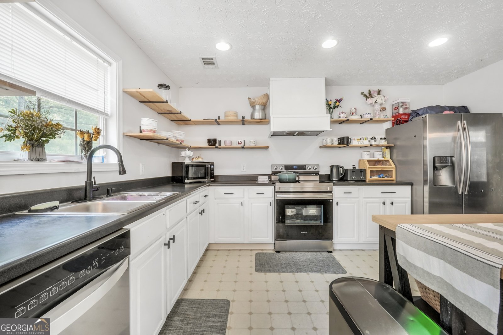 1668 Bennett Drive McDonough - Photo 12