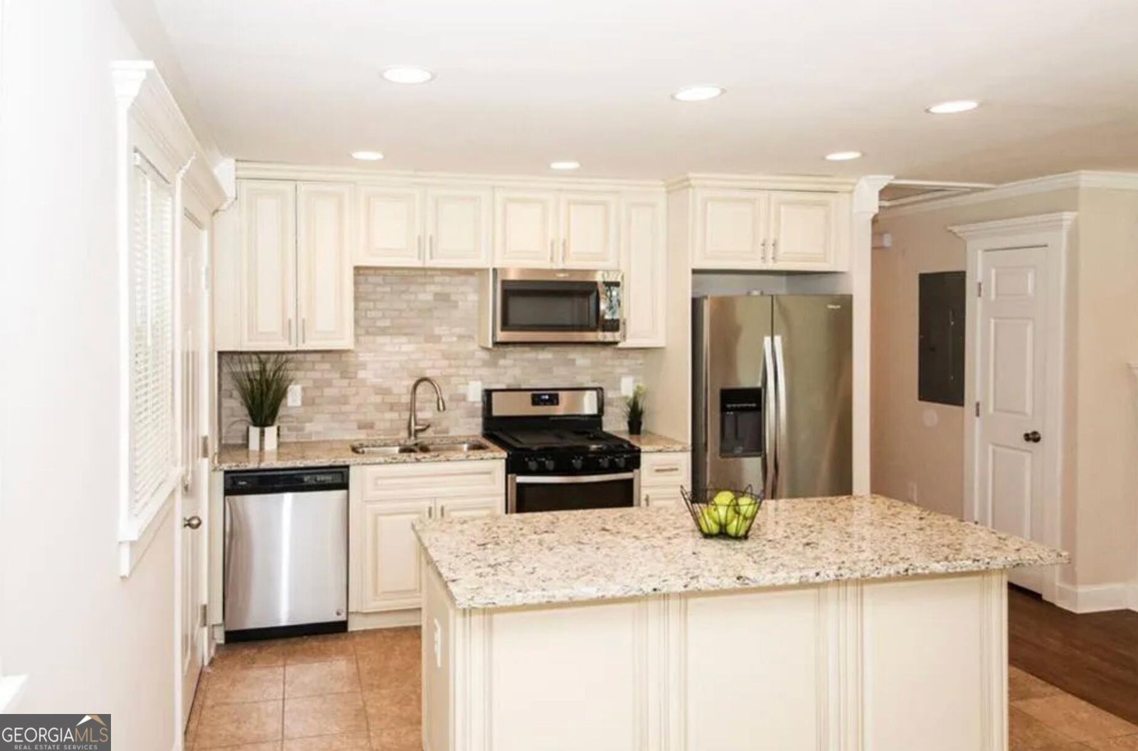 1339 Holcomb Avenue East Point - Photo 15