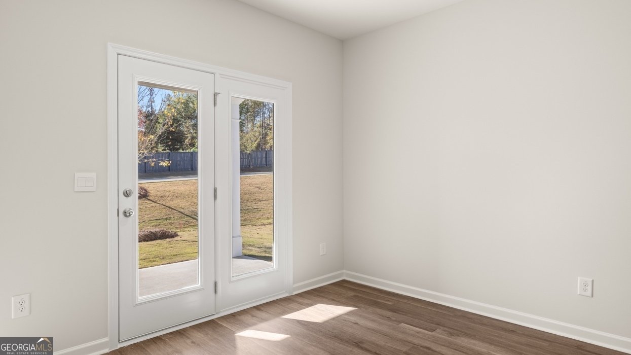 667 Whitman Lane Stockbridge - Photo 10