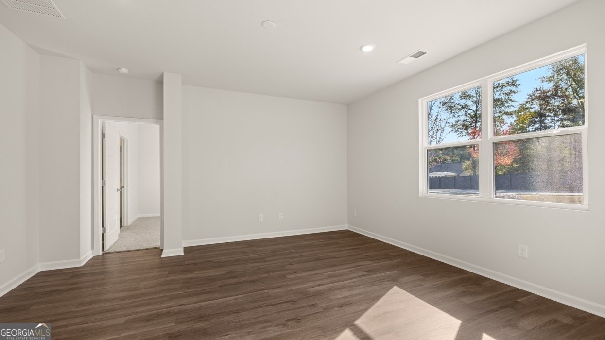 667 Whitman Lane Stockbridge - Photo 14