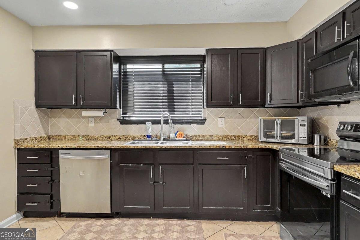 9421 Forest Knoll Drive Jonesboro - Photo 11