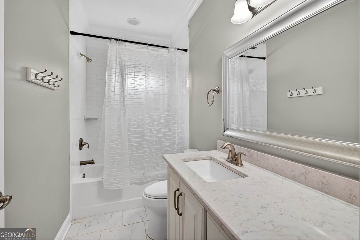 400 Belmont Circle Brunswick - Photo 32