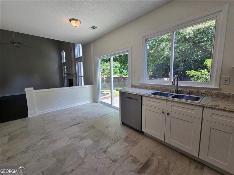 3075 Keyingham Way Alpharetta - Photo 6