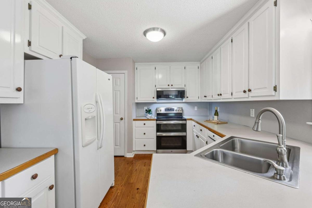 126 Delaney Pine Drive Waleska - Photo 10