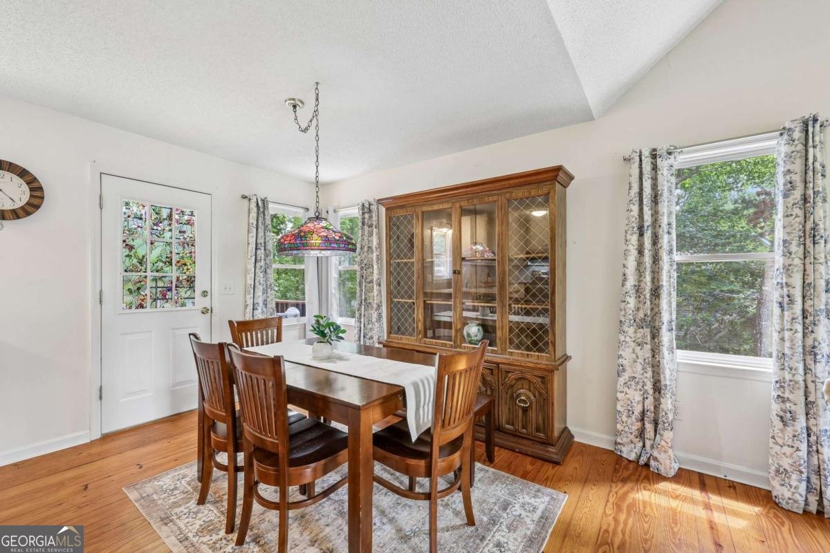 126 Delaney Pine Drive Waleska - Photo 8
