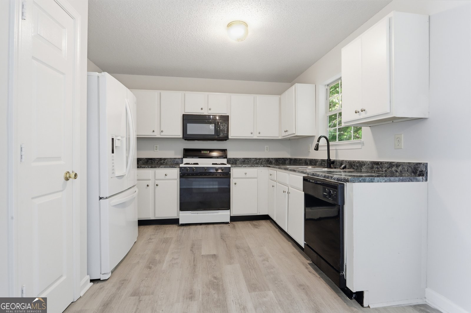 6276 Crooked Creek Drive Rex - Photo 10