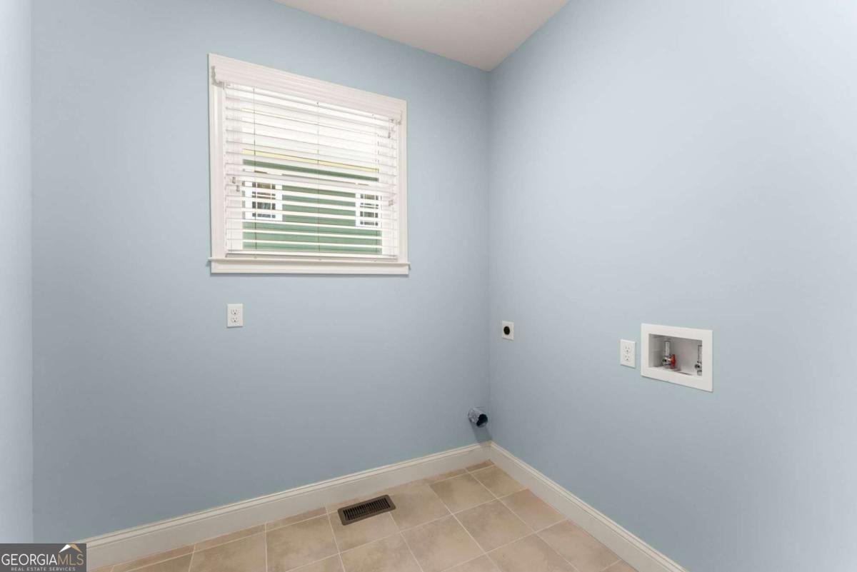 6277 Lakeview Drive Buford - Photo 18