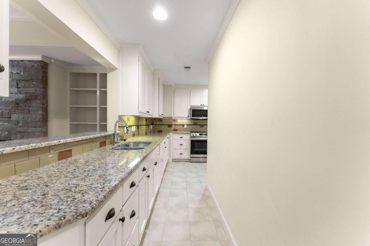 6277 Lakeview Drive Buford - Photo 39