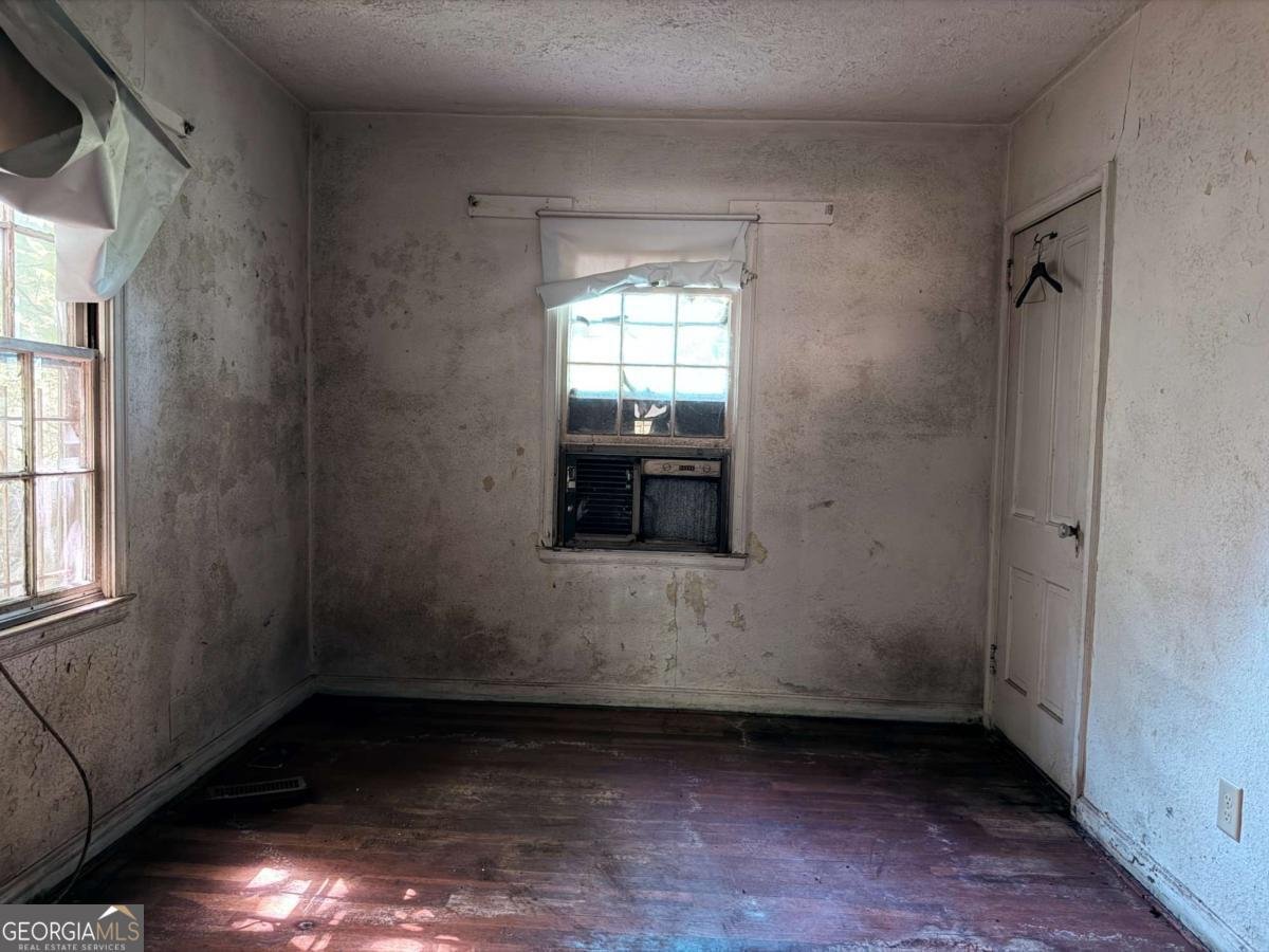 541 Erin Avenue Atlanta - Photo 6