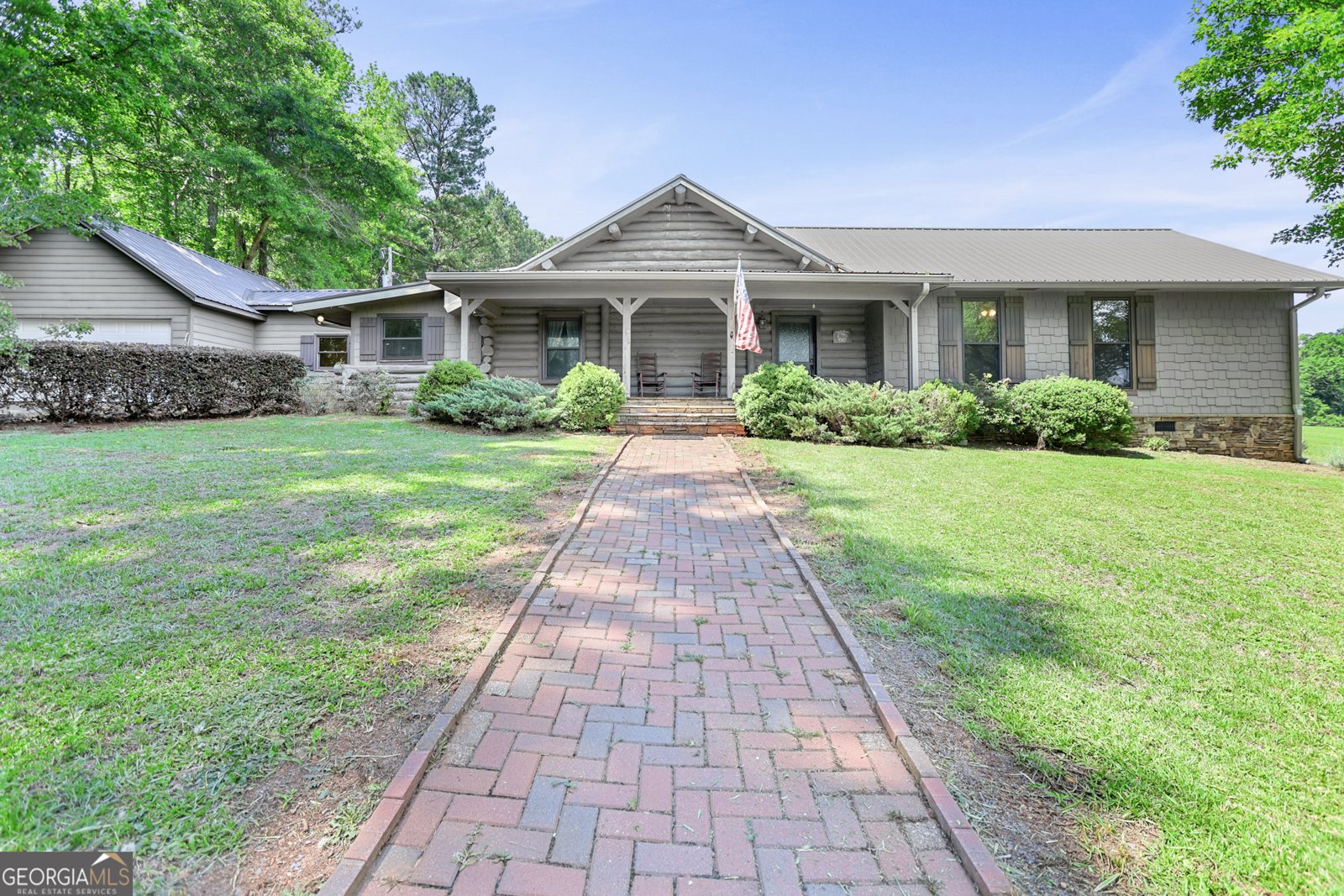 120 Jandale Drive Lagrange - main photo