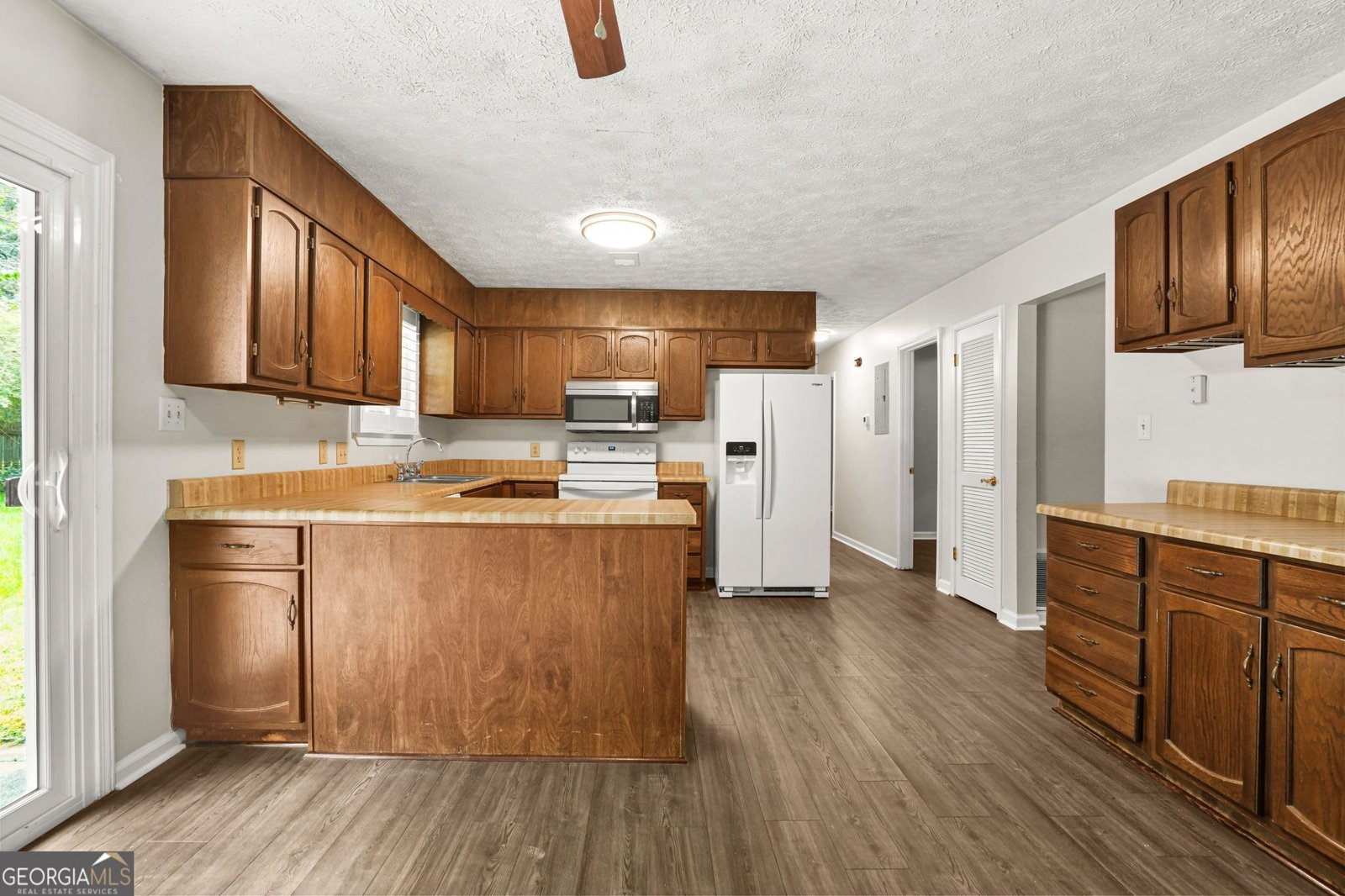 6988 Tan Bark Court Riverdale - Photo 11