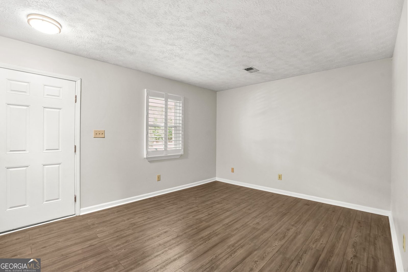 6988 Tan Bark Court Riverdale - Photo 6