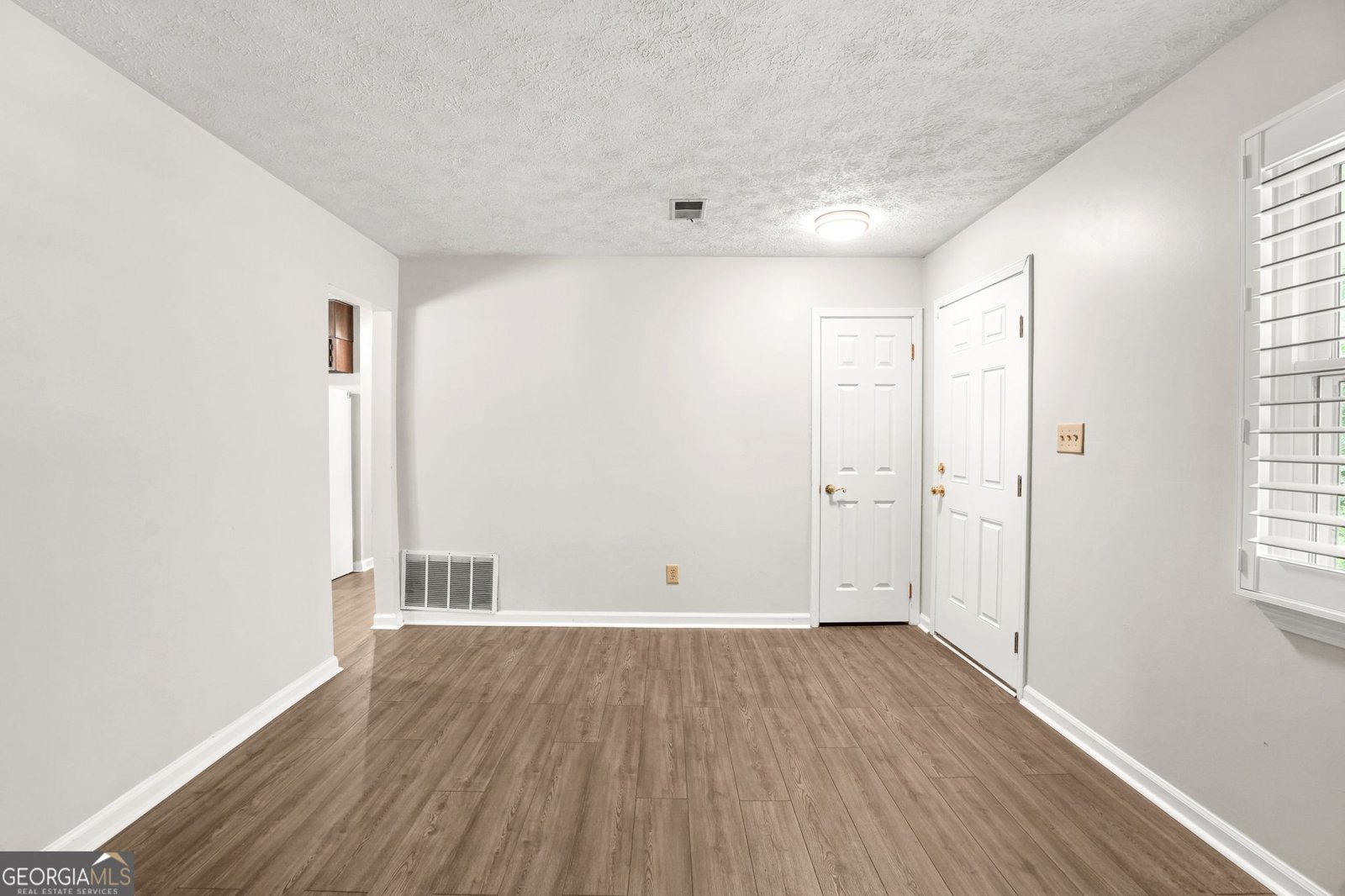 6988 Tan Bark Court Riverdale - Photo 7