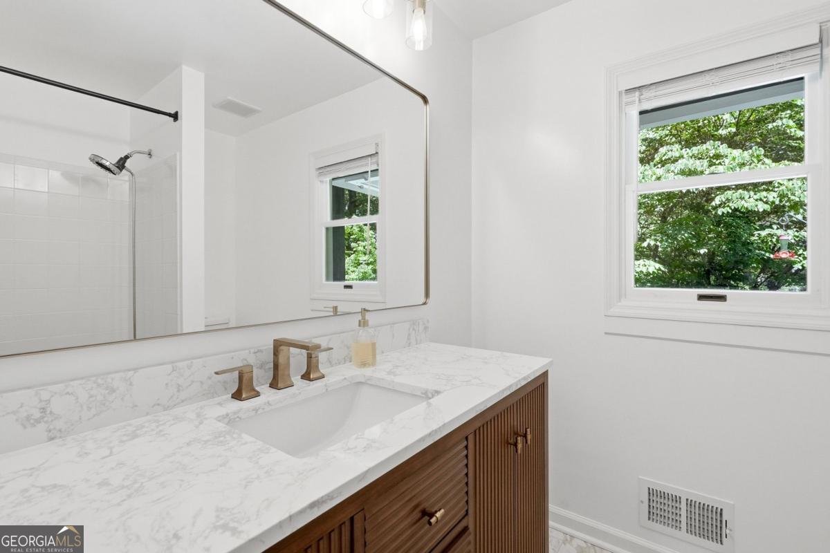6504 Yacht Club Road Flowery Branch - Photo 38