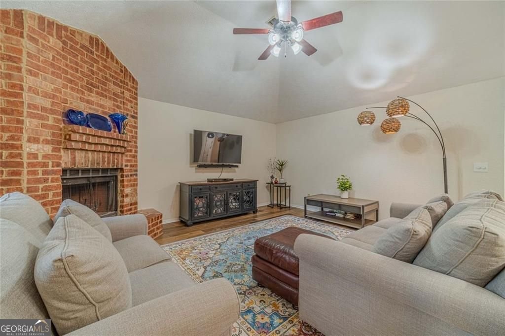 1381 Shady Cove Lane Lawrenceville - Photo 16