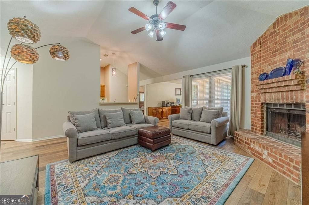 1381 Shady Cove Lane Lawrenceville - Photo 18